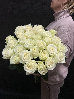 31 шт Белая роза 60 см
