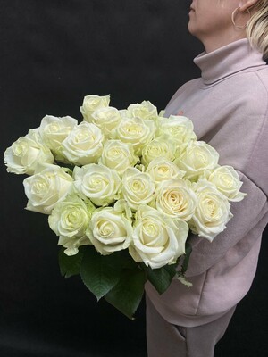21 шт Белая роза 60 см