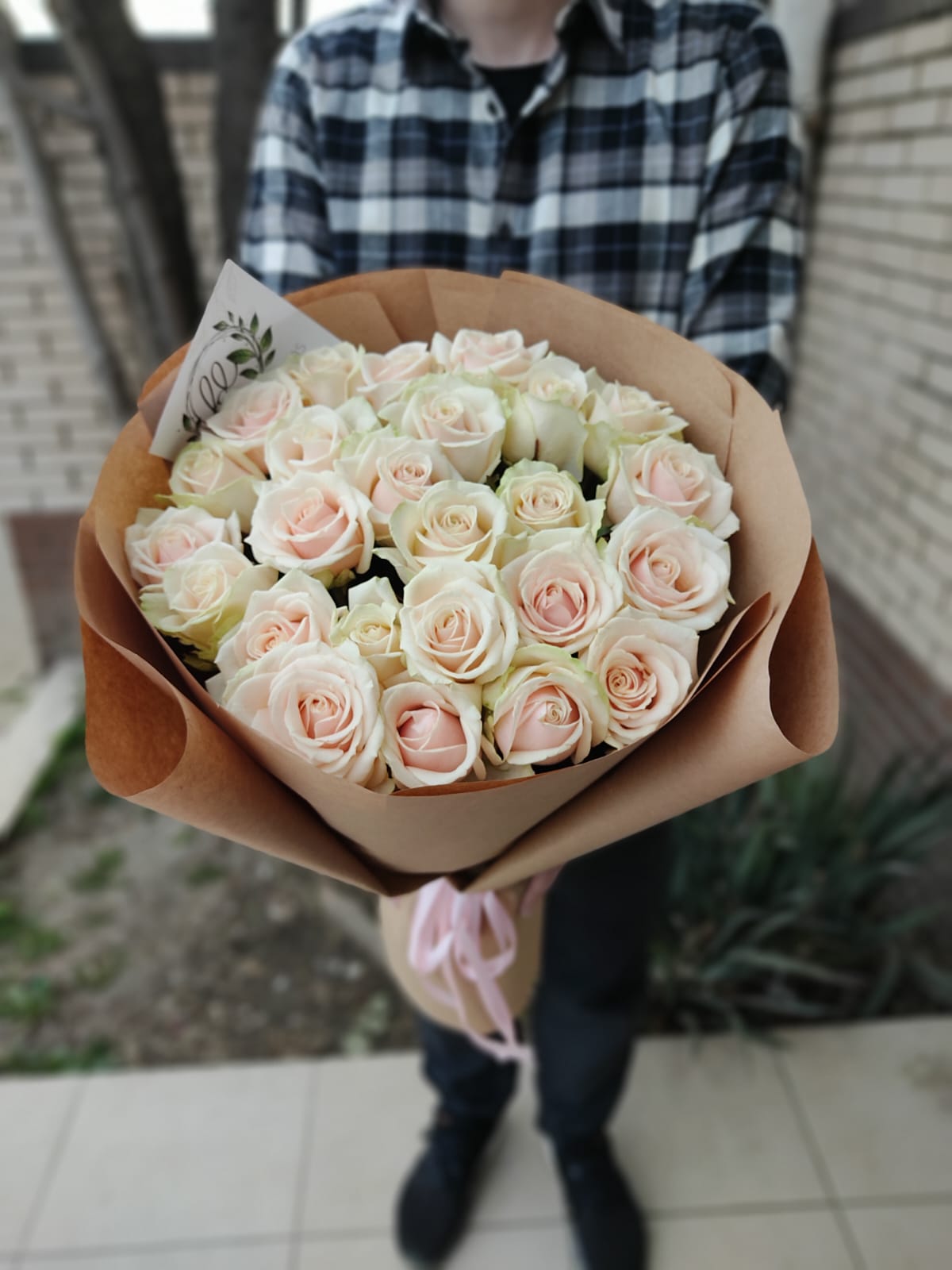 Нежно-розовые розы 50 см 21 шт